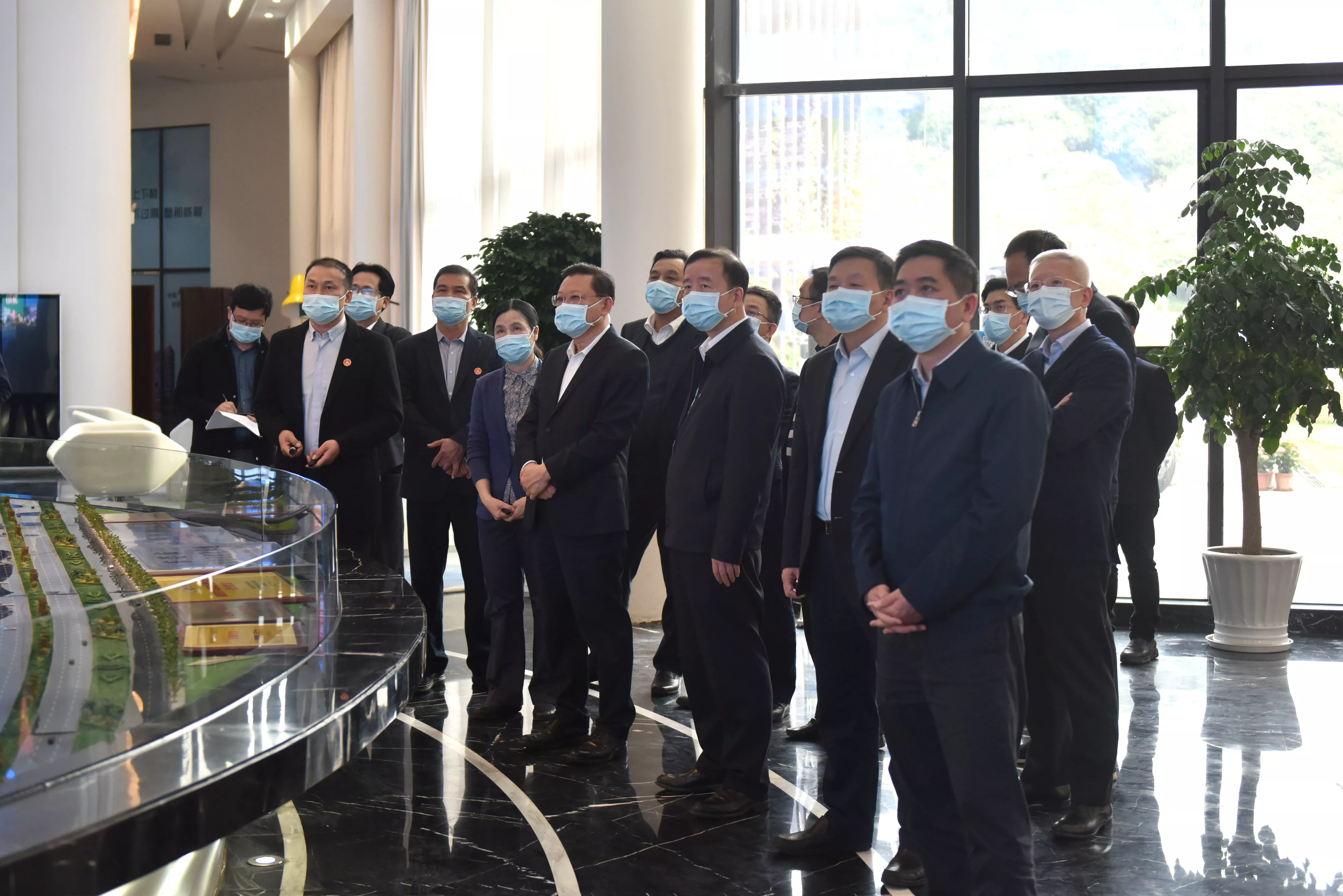 王伟中到东莞市调研 鼓足干劲 勇挑大梁 努力为全省高质量发展作出更大贡献