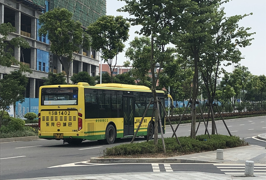 松湖智谷产业园新增公交站点今天正式通车 东莞市高盛集团